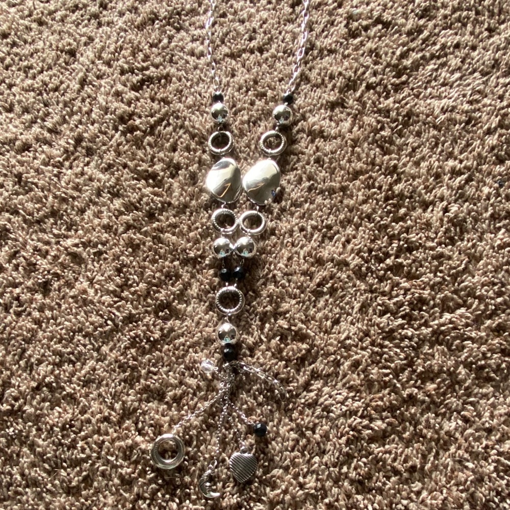 Dangly necklace